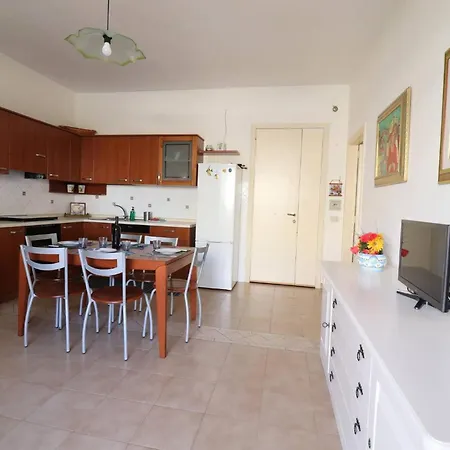Casa Rossella Spacious With Terrace, Near The Sea Tatil Evi Otranto