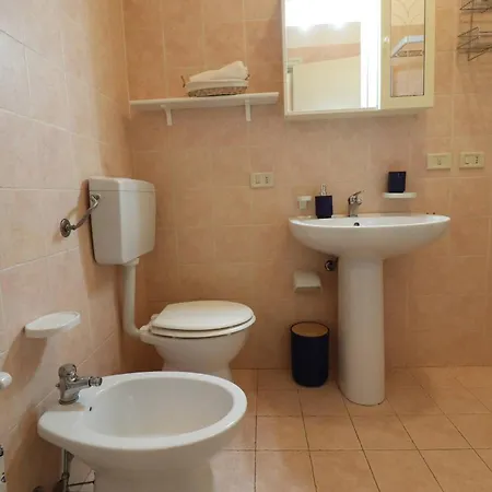 Casa Rossella Spacious With Terrace, Near The Sea Feriehus *