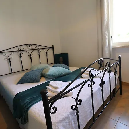 Casa Rossella Spacious With Terrace, Near The Sea