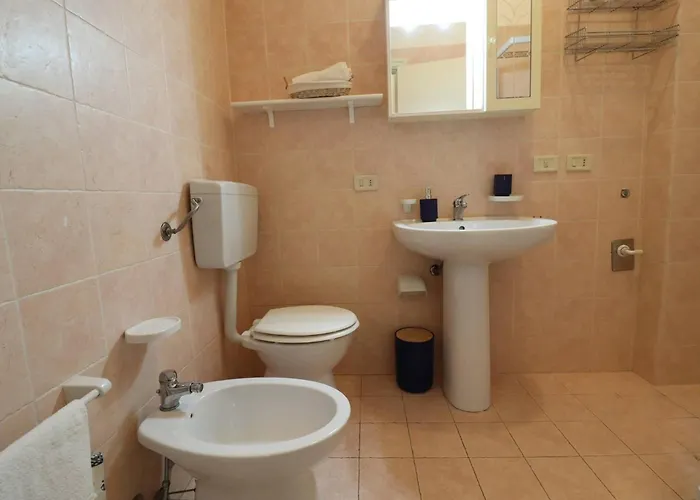 Casa Rossella Spacious With Terrace, Near The Sea Feriehus *