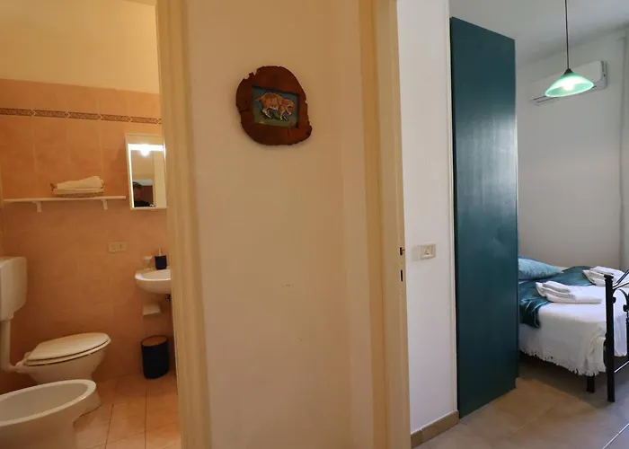 Tatil Evi Casa Rossella Spacious With Terrace, Near The Sea