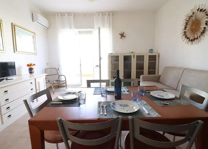 Casa Rossella Spacious With Terrace, Near The Sea Tatil Evi *